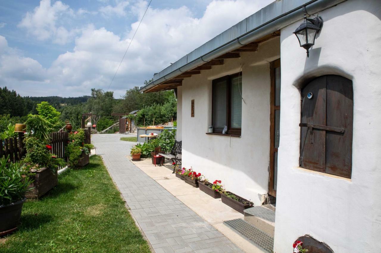 Apartman Lhota U Lysic 55 Zewnętrze zdjęcie